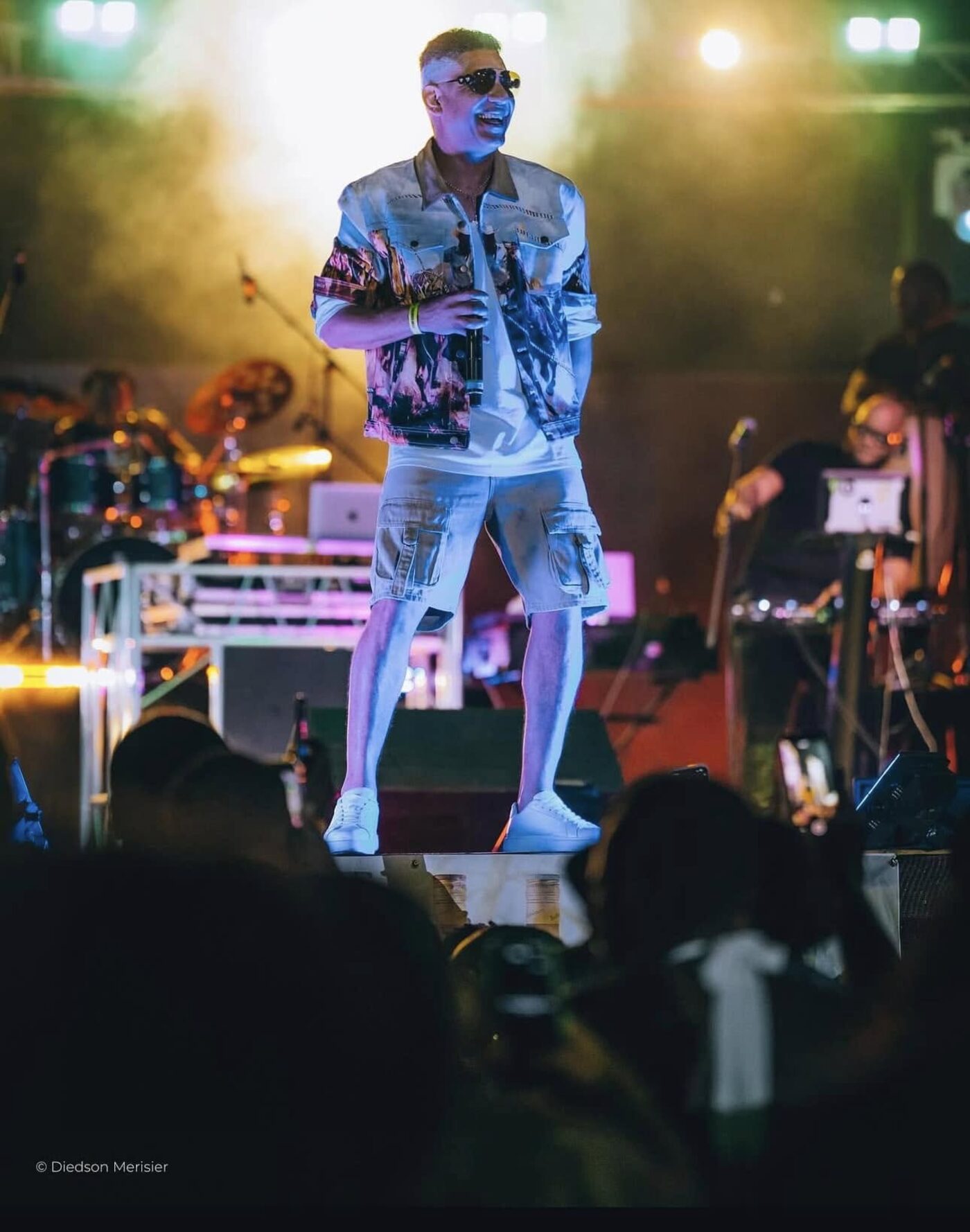Performer on stage at St. Maarten Fest